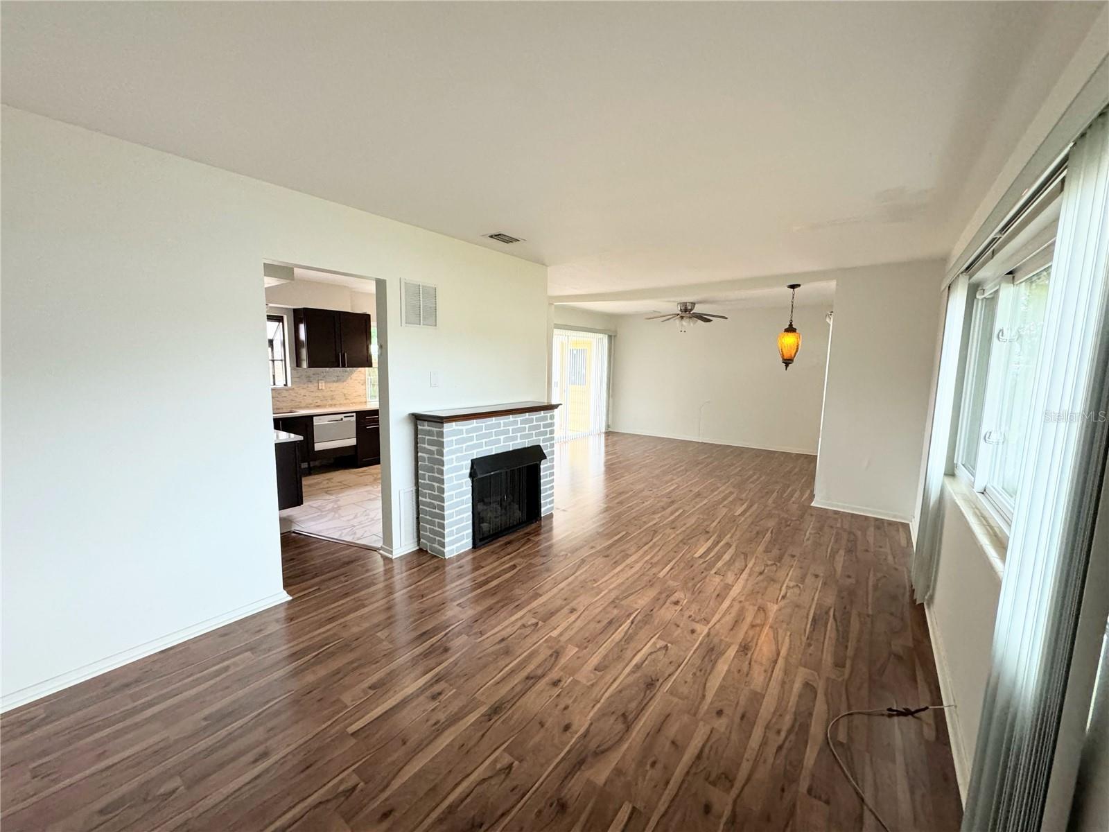 2821 STATE ROAD 590, CLEARWATER, FL, 33759