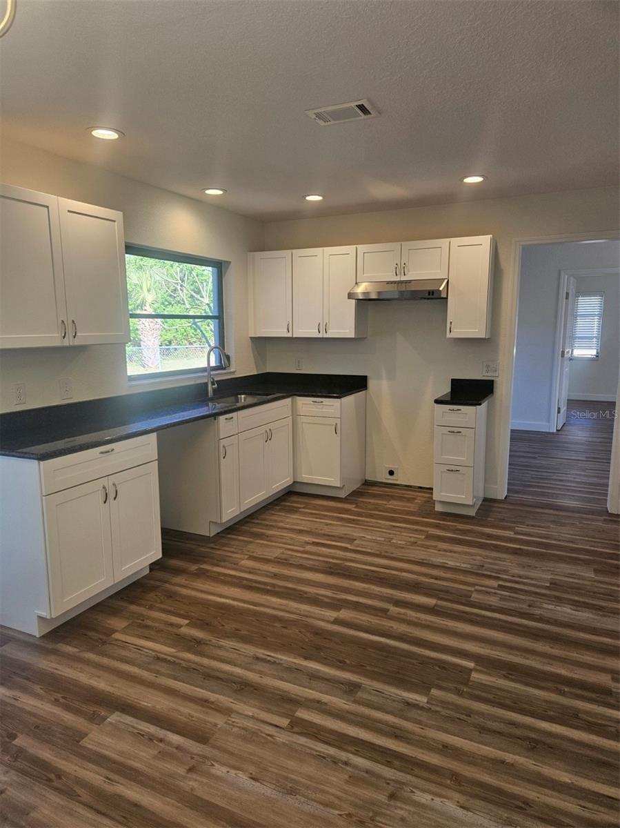 18322 WOLBRETTE CIR, PORT CHARLOTTE, FL, 33948