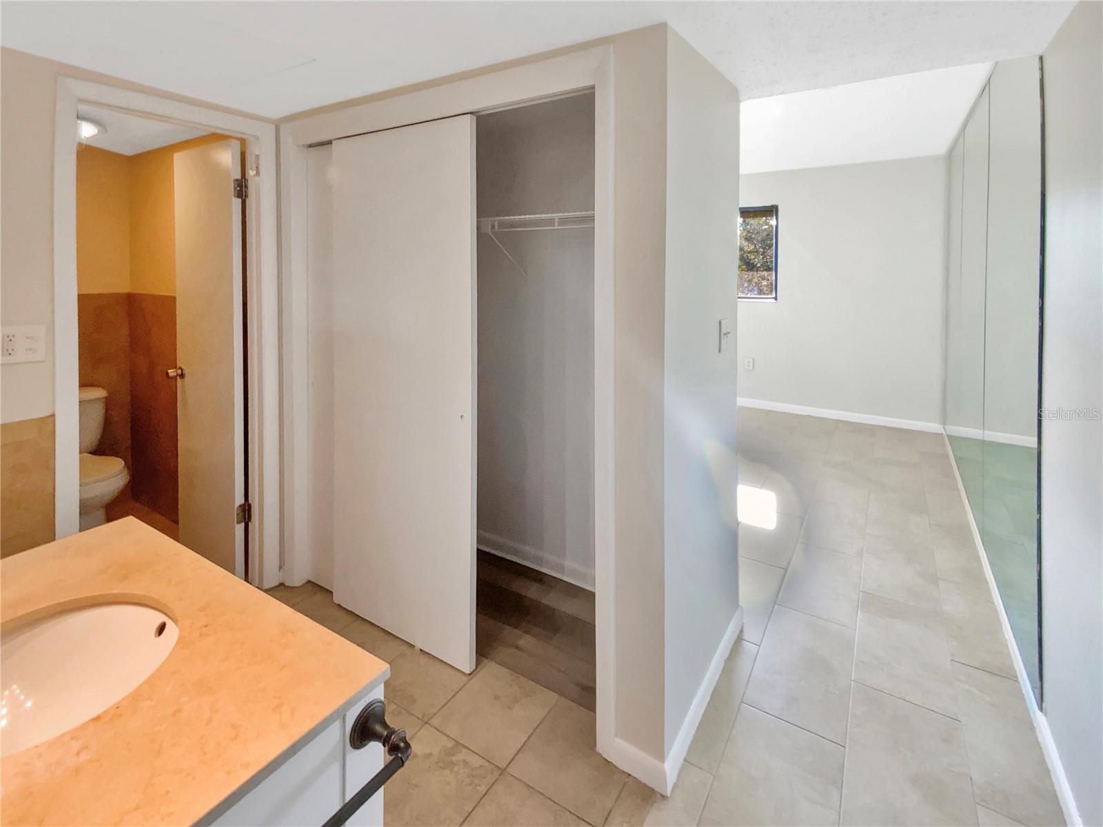 705 S VILLAGE DR N #205, ST PETERSBURG, FL, 33716