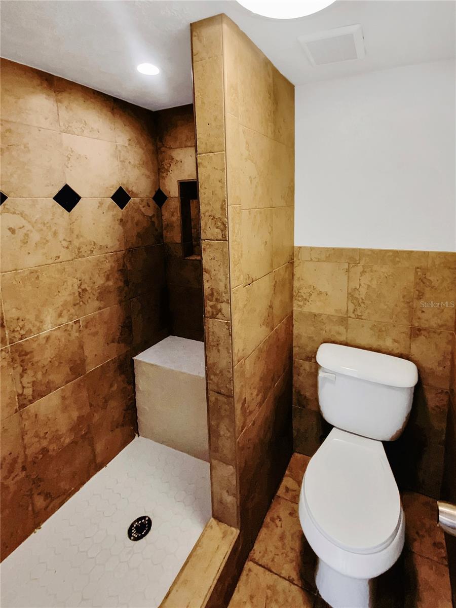705 S VILLAGE DR N #205, ST PETERSBURG, FL, 33716
