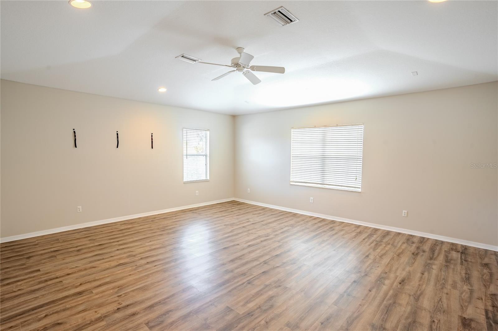 18209 TIVOLI LN, LUTZ, FL, 33558