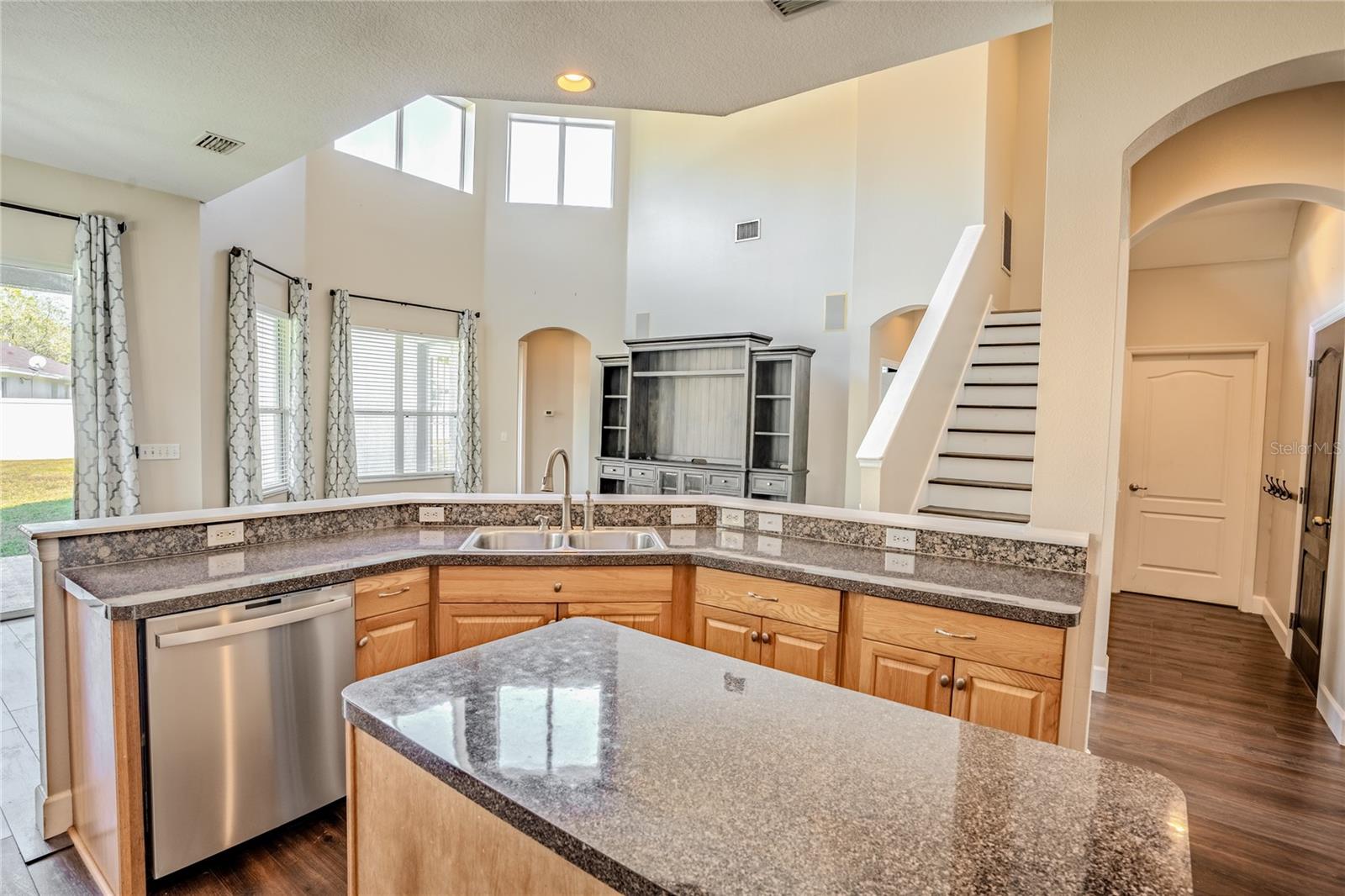 18209 TIVOLI LN, LUTZ, FL, 33558