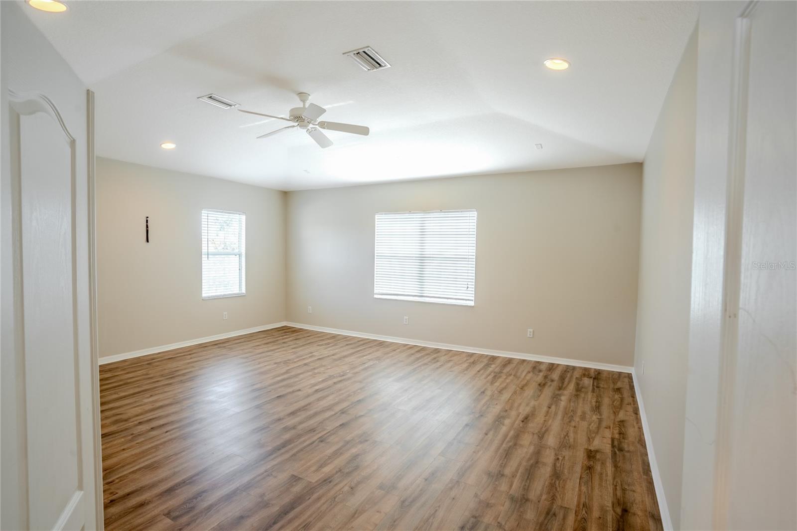 18209 TIVOLI LN, LUTZ, FL, 33558
