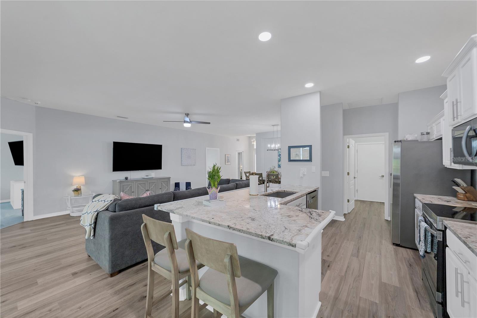 6650 CHESWICK ST, SARASOTA, FL, 34243