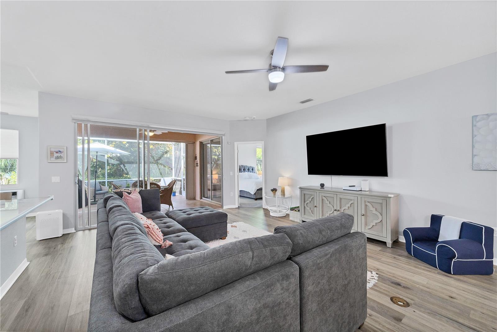 6650 CHESWICK ST, SARASOTA, FL, 34243