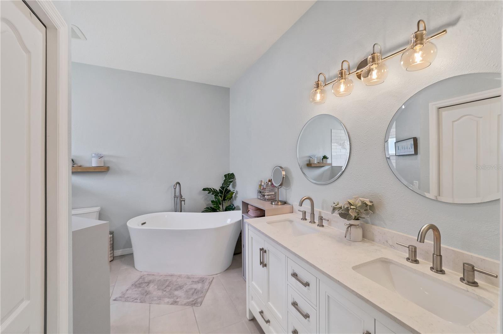 6650 CHESWICK ST, SARASOTA, FL, 34243