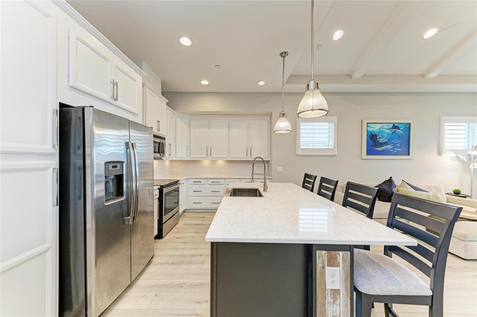 326 COMPASS POINT DR #201, BRADENTON, FL, 34209