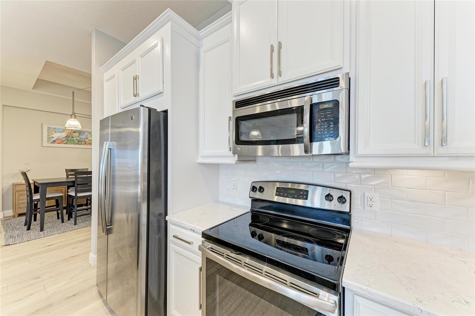 326 COMPASS POINT DR #201, BRADENTON, FL, 34209