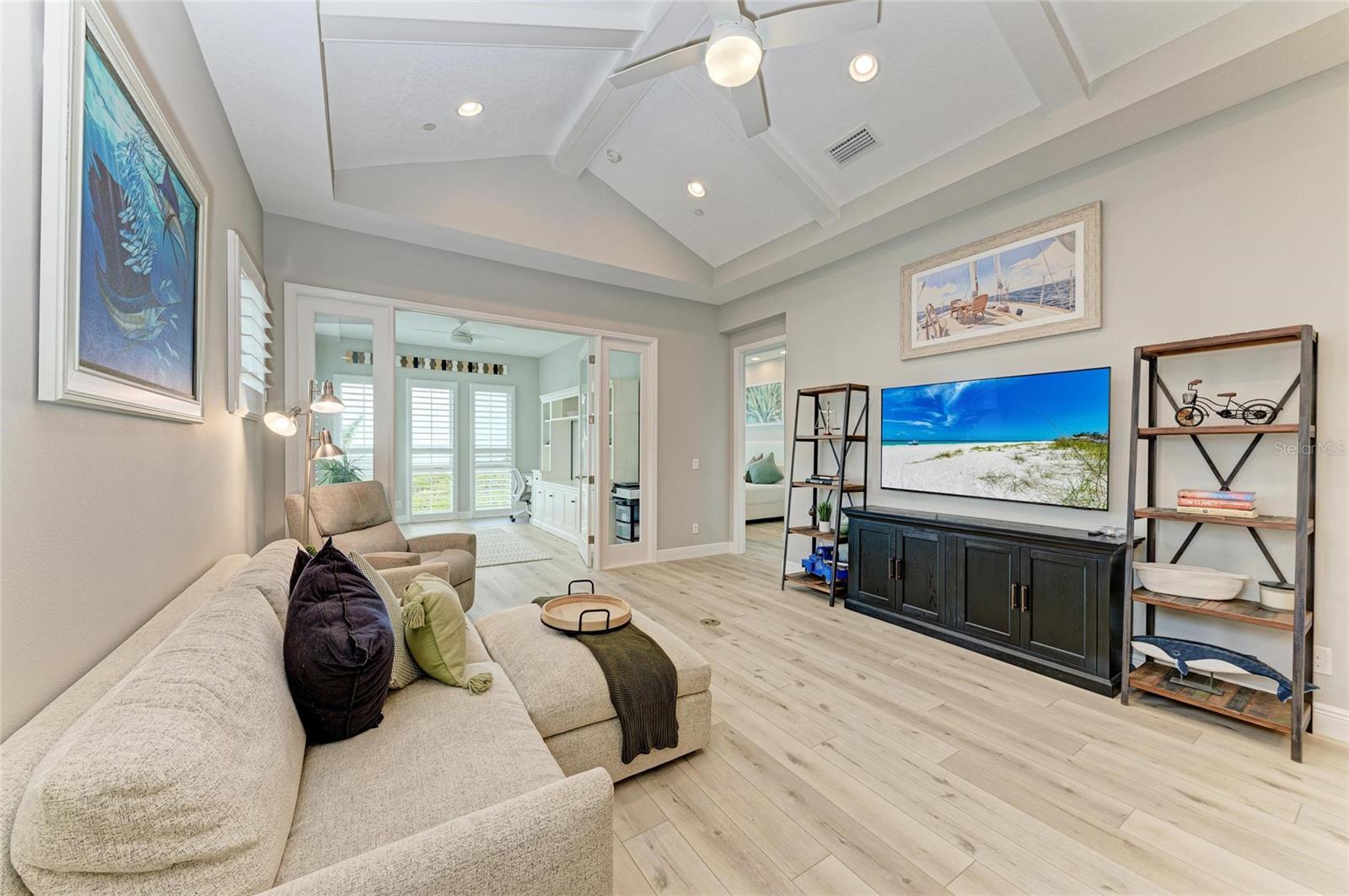 326 COMPASS POINT DR #201, BRADENTON, FL, 34209