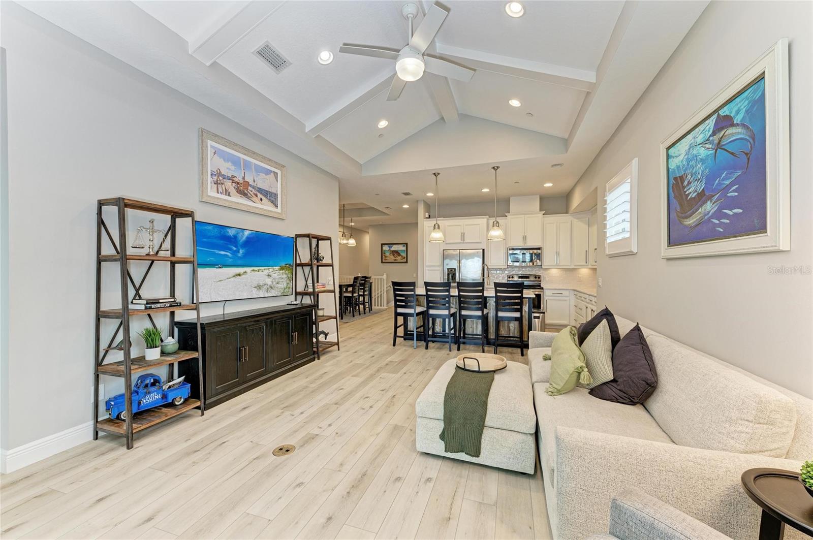 326 COMPASS POINT DR #201, BRADENTON, FL, 34209