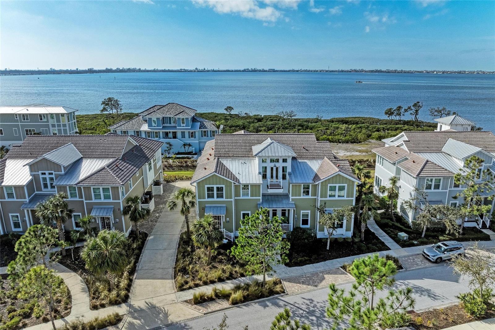 326 COMPASS POINT DR #201, BRADENTON, FL, 34209