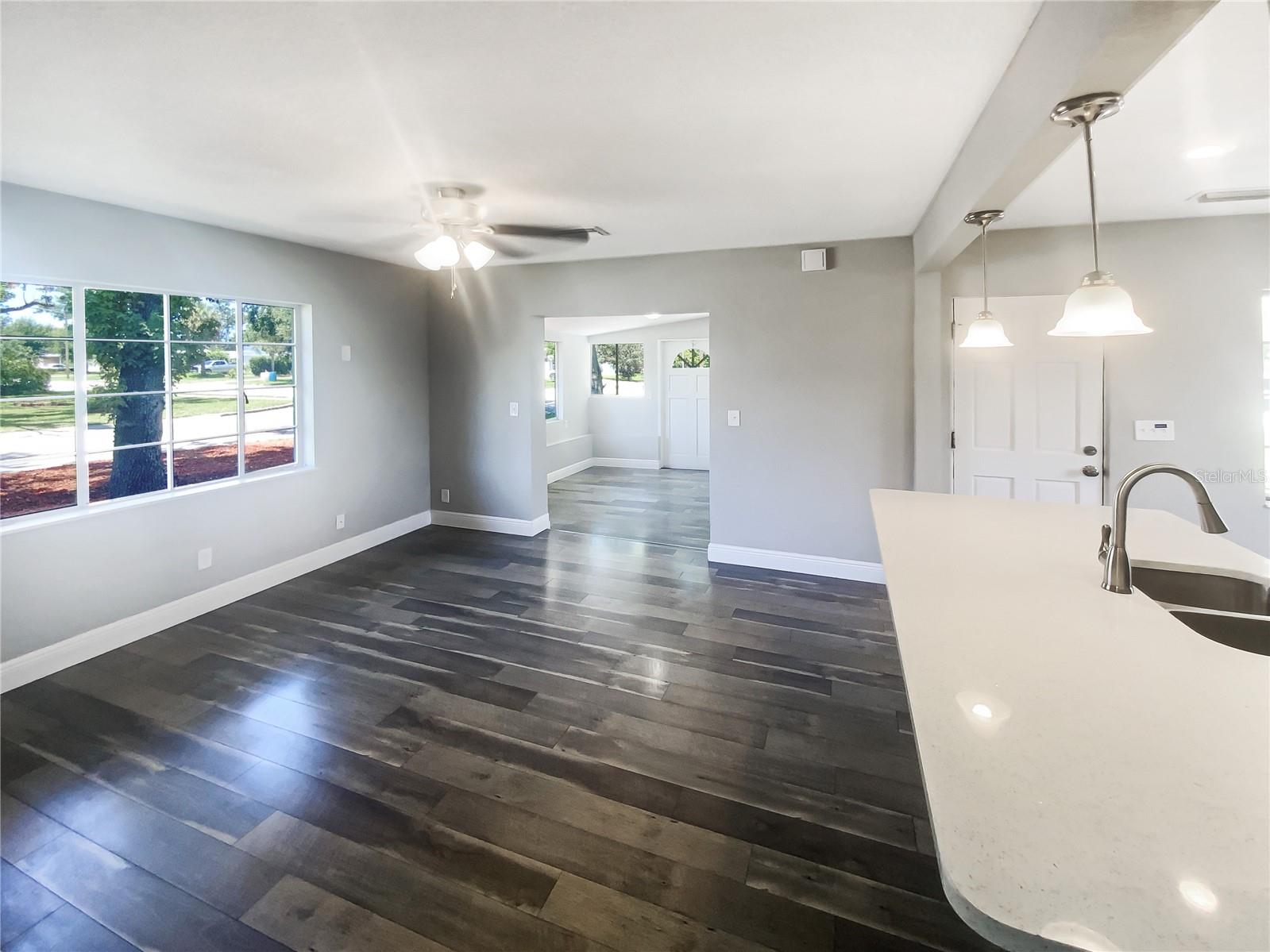 5466 9TH AVE N, ST PETERSBURG, FL, 33710