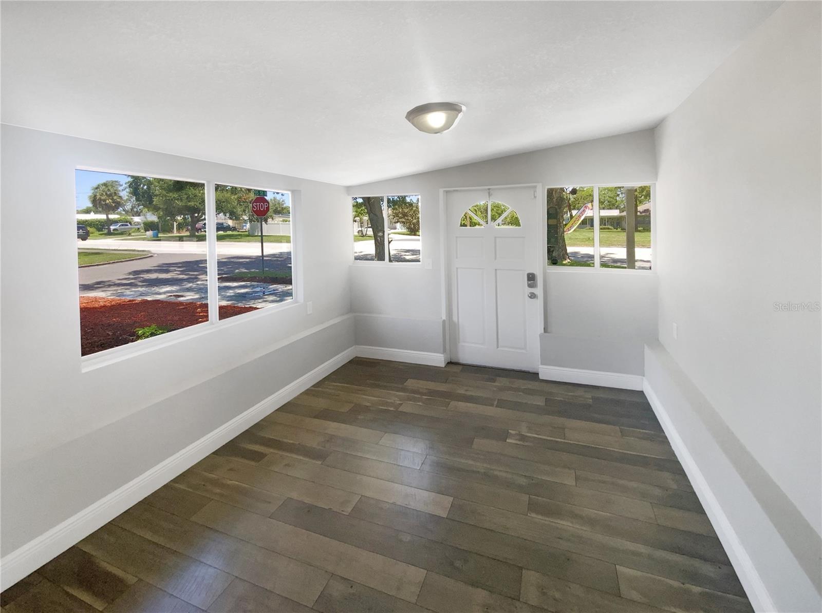 5466 9TH AVE N, ST PETERSBURG, FL, 33710