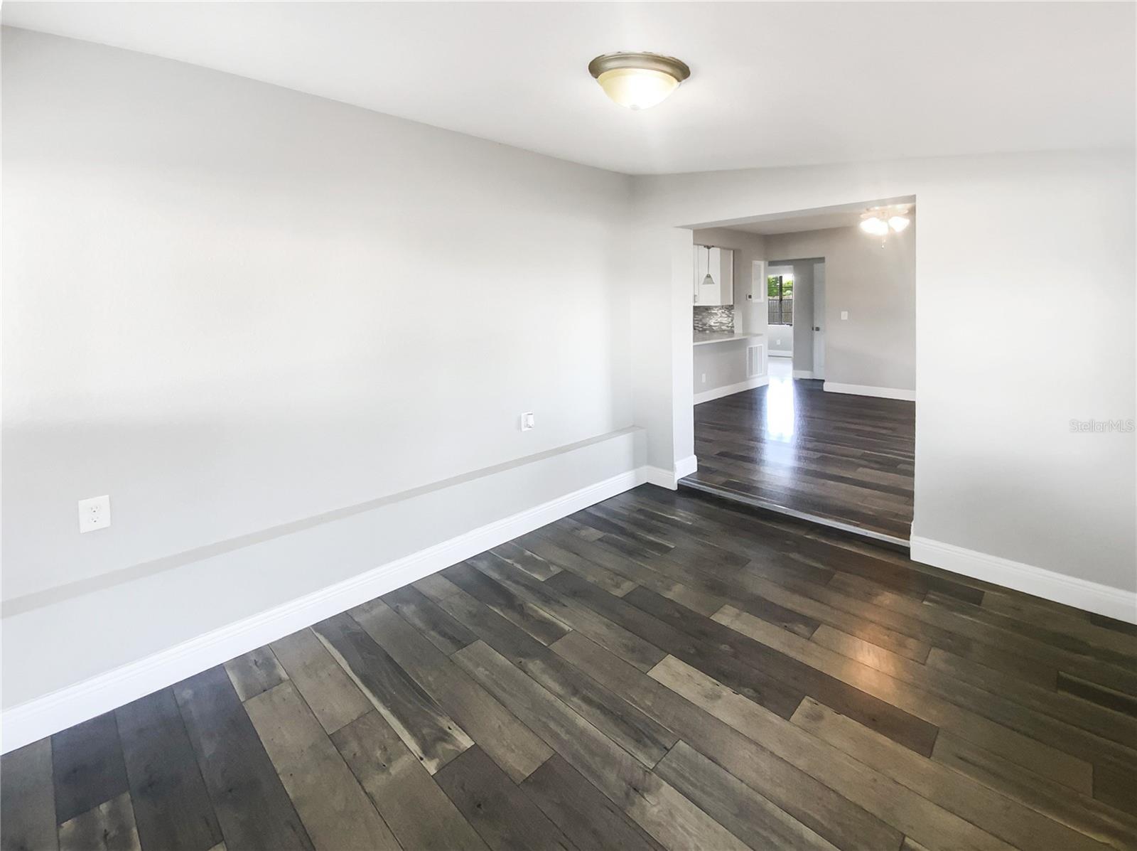 5466 9TH AVE N, ST PETERSBURG, FL, 33710