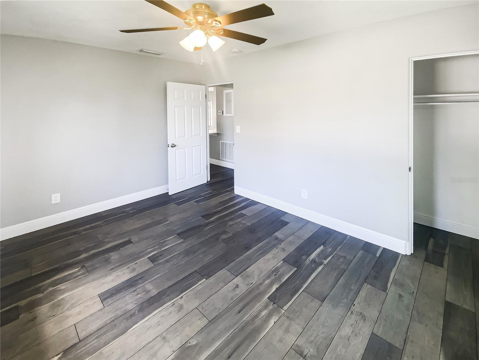 5466 9TH AVE N, ST PETERSBURG, FL, 33710