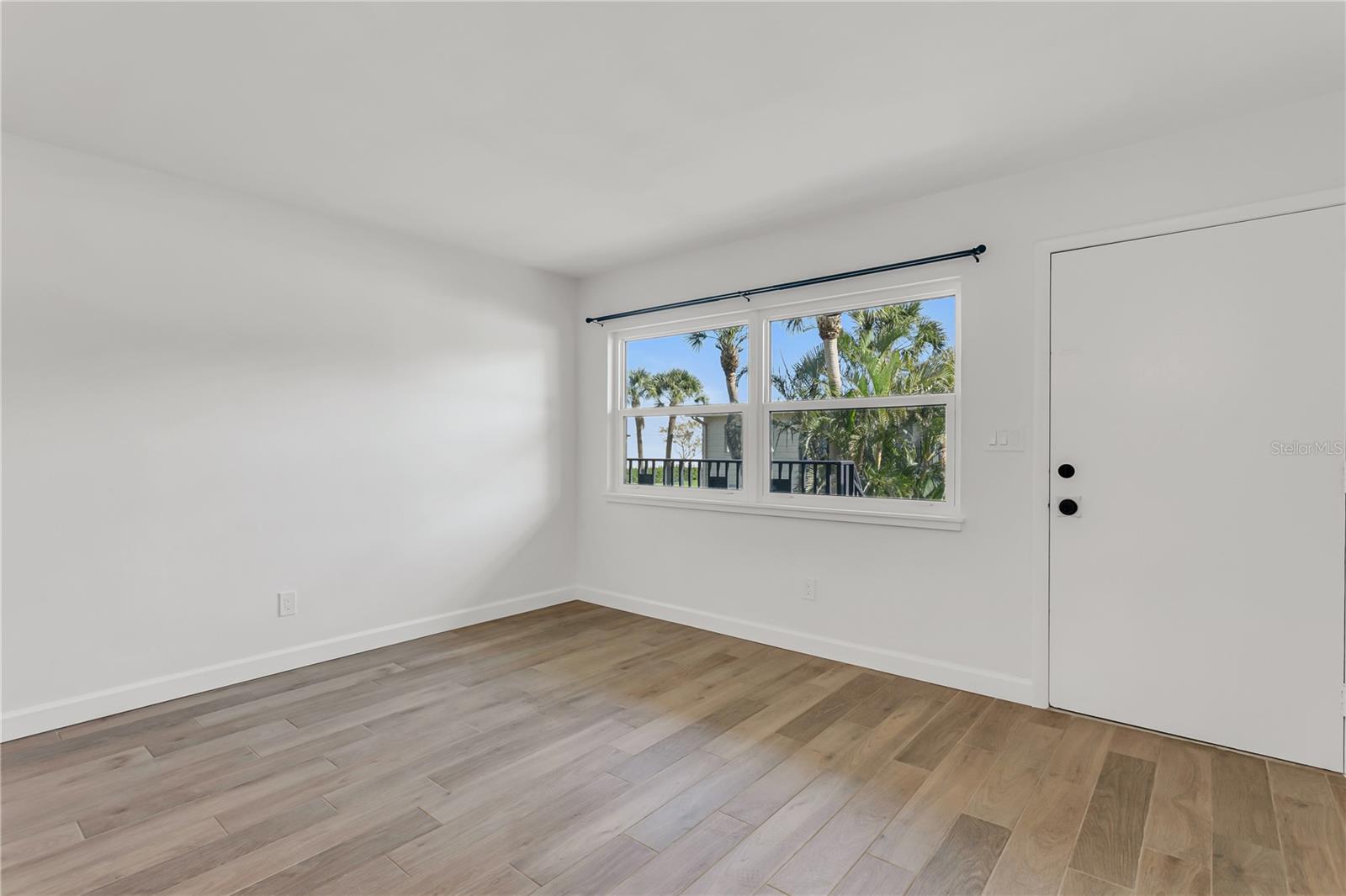 216 36TH AVE N #202B, ST PETERSBURG, FL, 33704