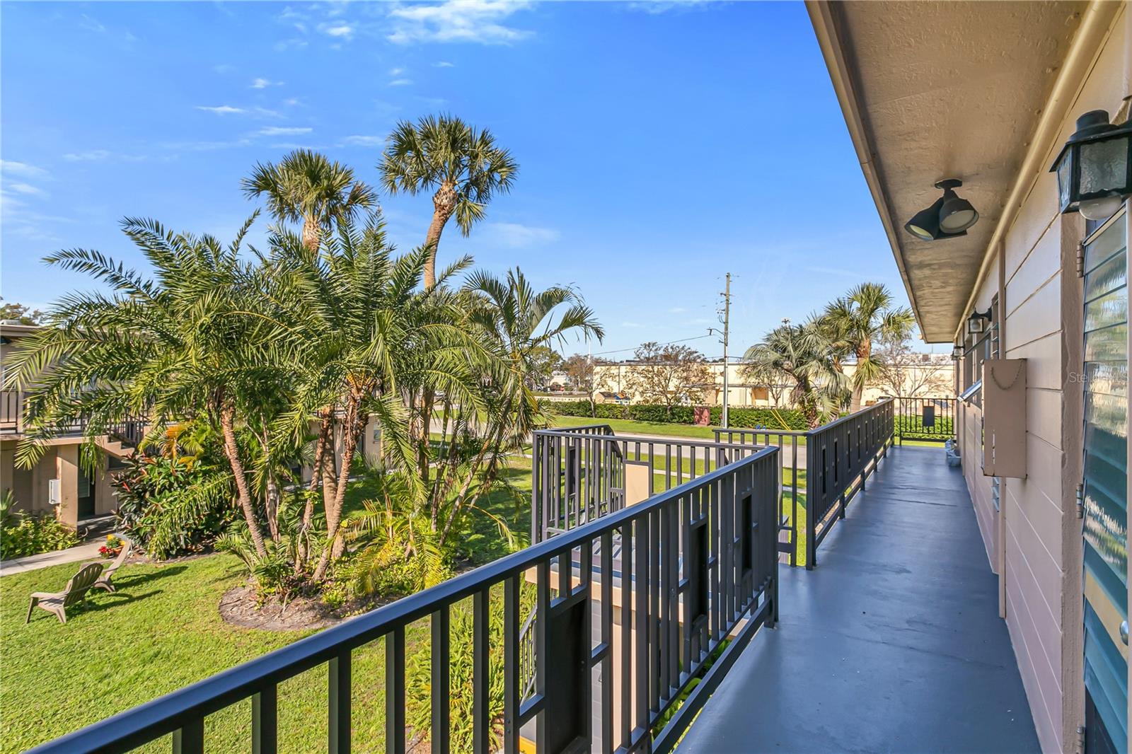216 36TH AVE N #202B, ST PETERSBURG, FL, 33704