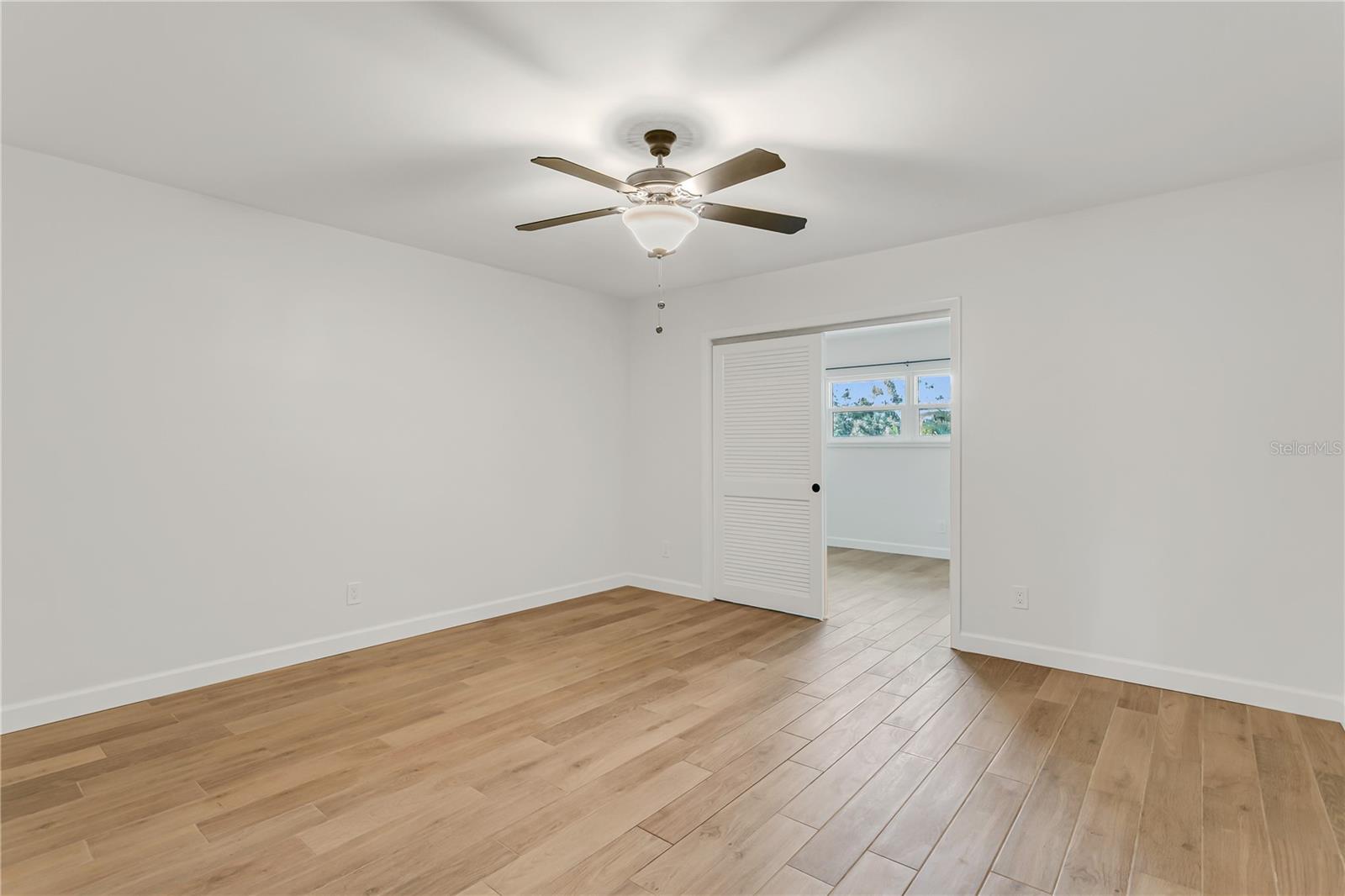 216 36TH AVE N #202B, ST PETERSBURG, FL, 33704