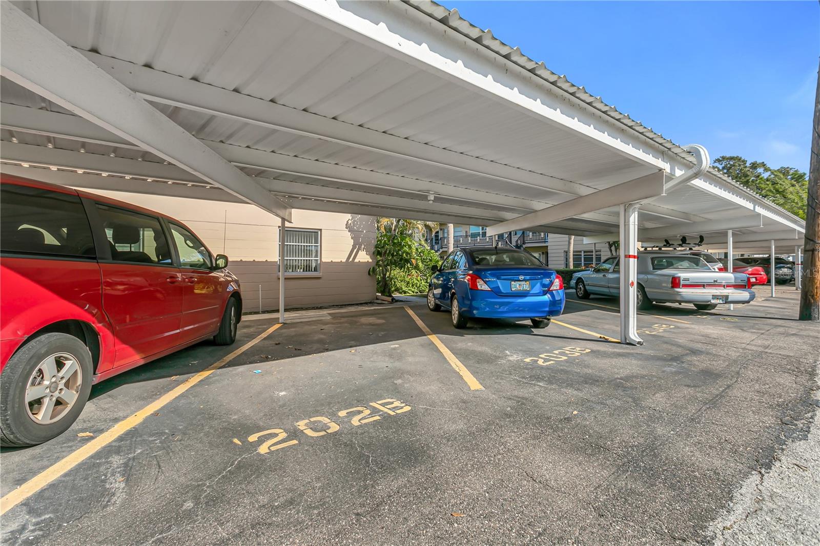216 36TH AVE N #202B, ST PETERSBURG, FL, 33704