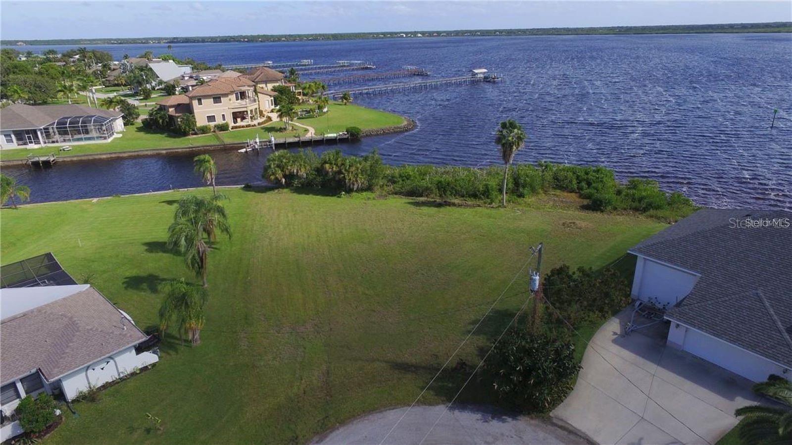 3528 FOX TER, PORT CHARLOTTE, FL, 33981