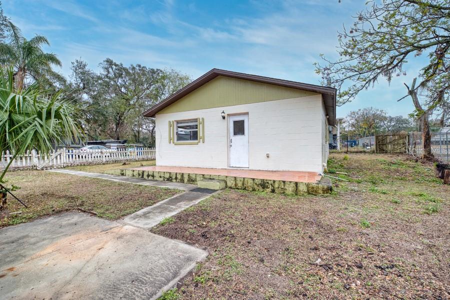 20 BARRY AVE, MASCOTTE, FL, 34753