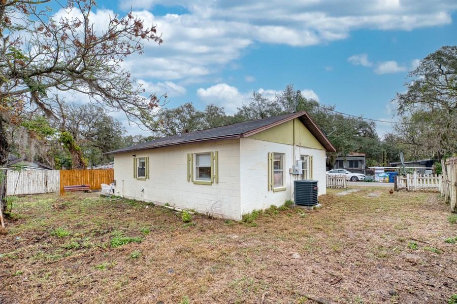20 BARRY AVE, MASCOTTE, FL, 34753