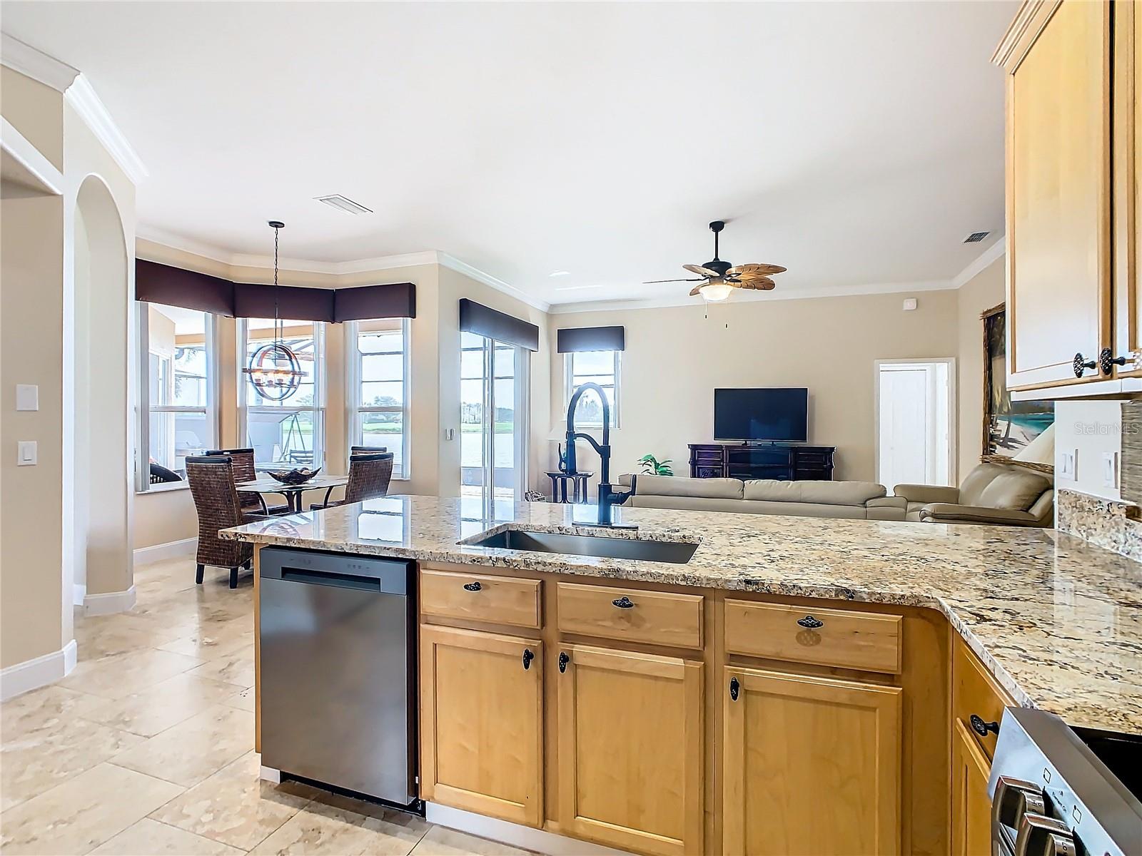 754 GOLF COURSE PKWY, DAVENPORT, FL, 33837