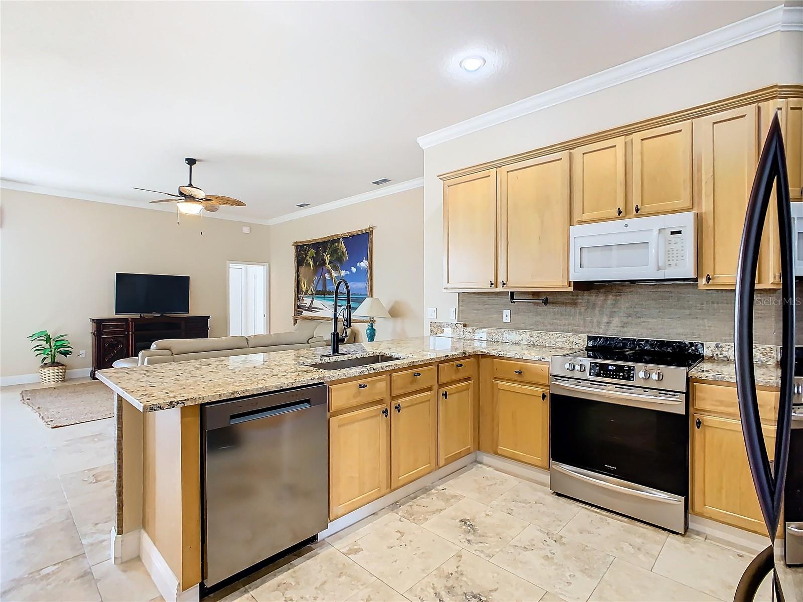 754 GOLF COURSE PKWY, DAVENPORT, FL, 33837