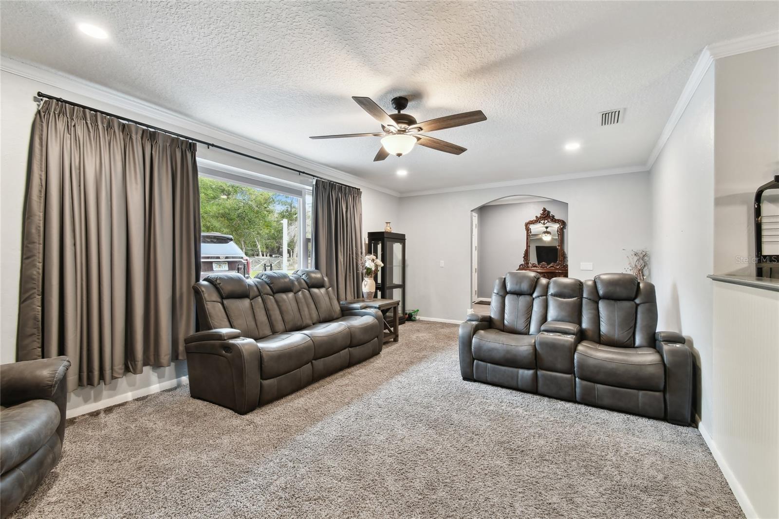 1096 N THORPE AVE, ORANGE CITY, FL, 32763