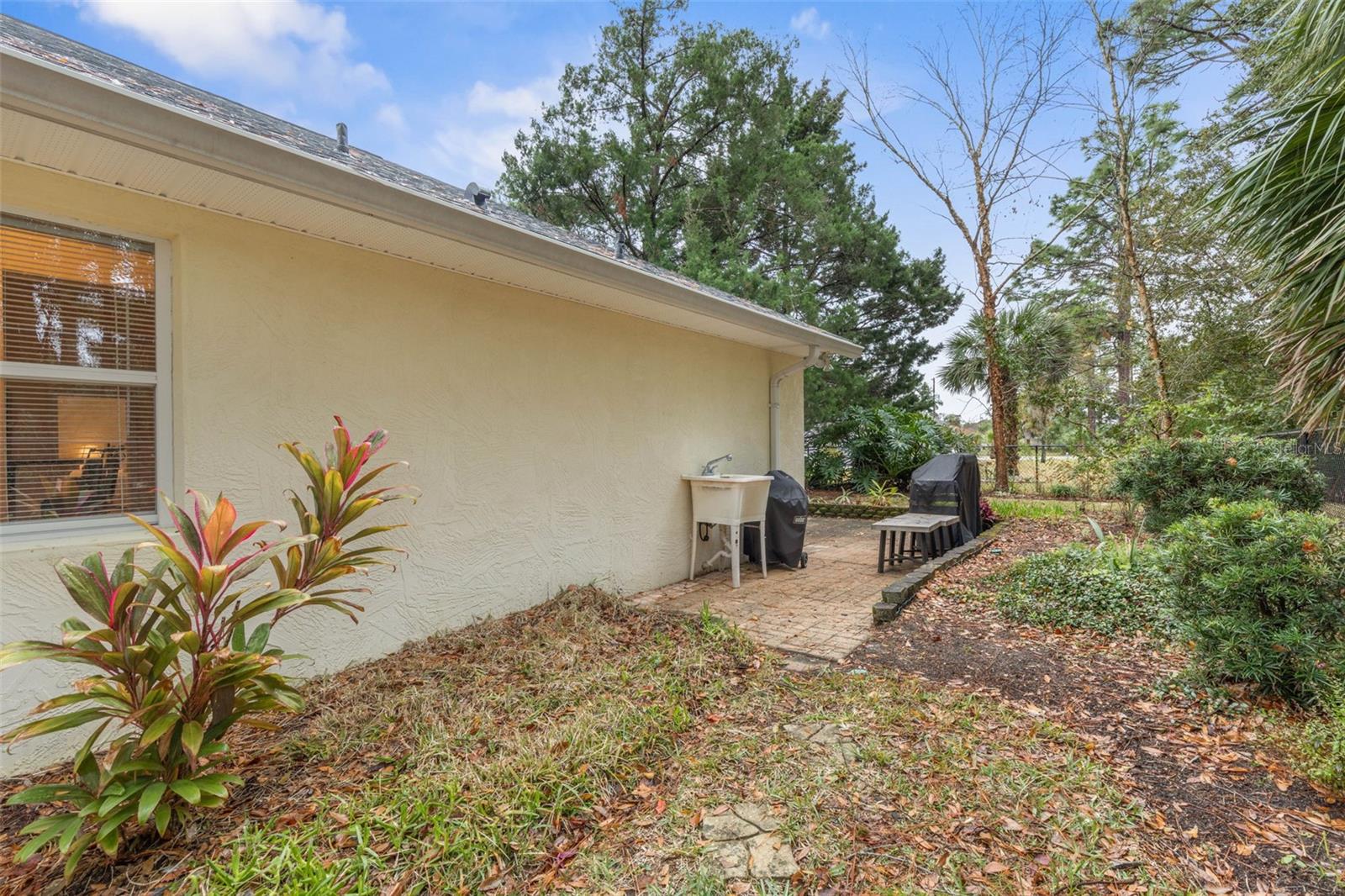 27 WHISPERING PINE DR, PALM COAST, FL, 32164