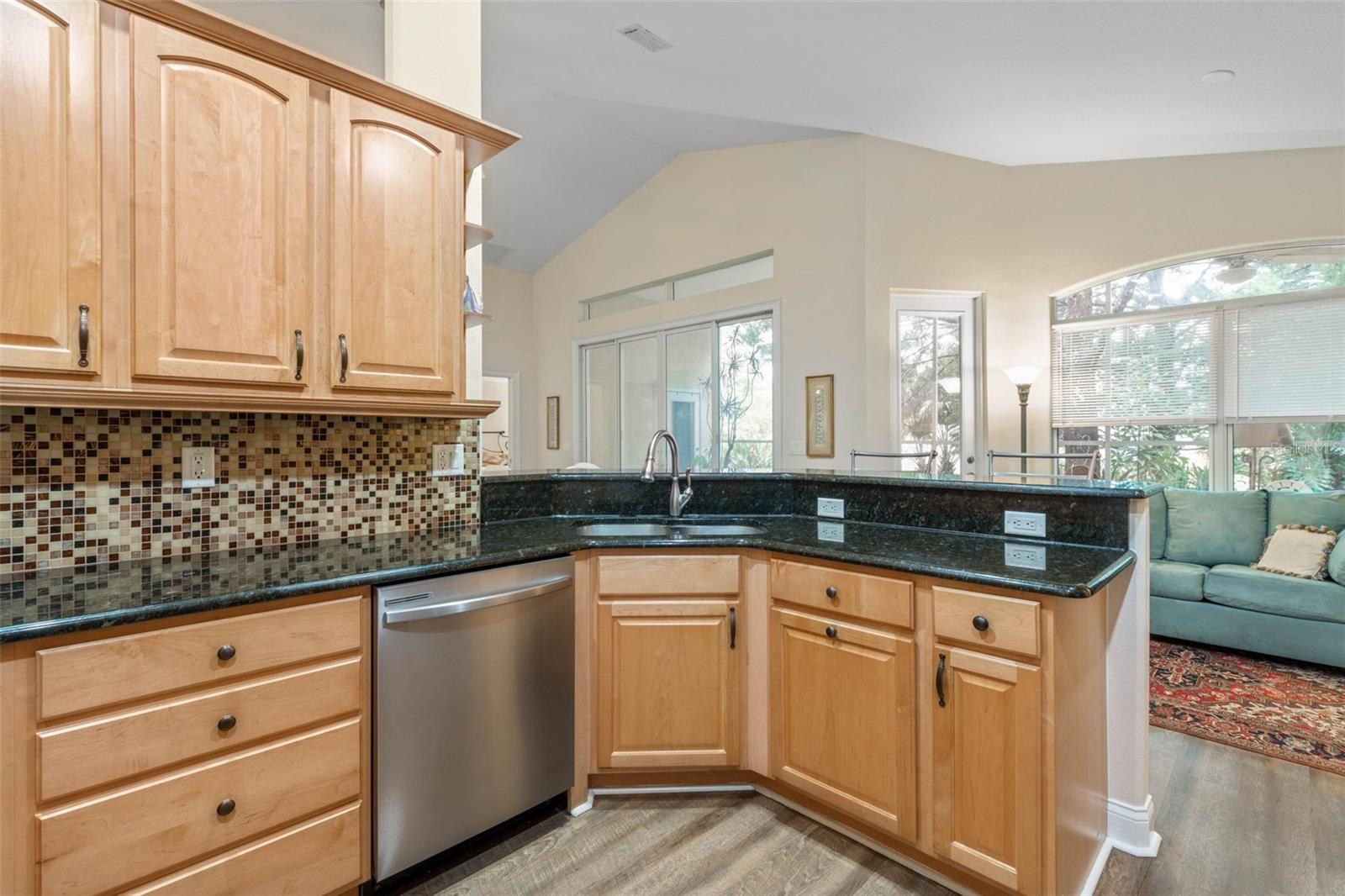 27 WHISPERING PINE DR, PALM COAST, FL, 32164