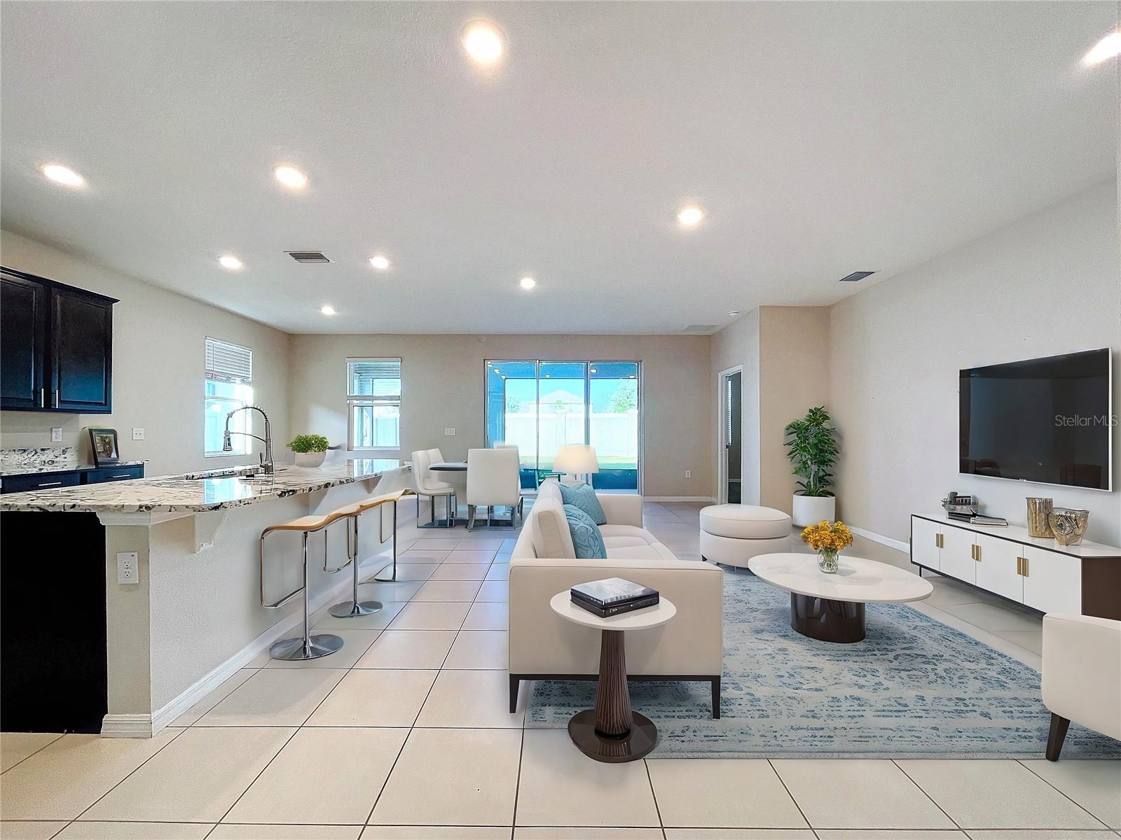 8341 BOWER BASS CIR, WESLEY CHAPEL, FL, 33545