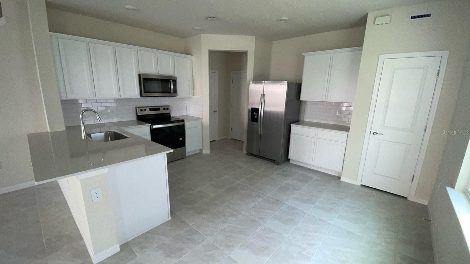 2579 WINSOME WAY, DAVENPORT, FL, 33896