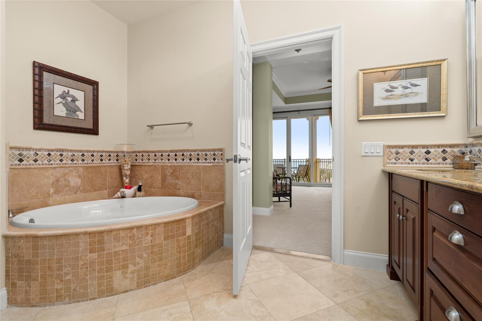 200 OCEAN CREST DR #552, PALM COAST, FL, 32137