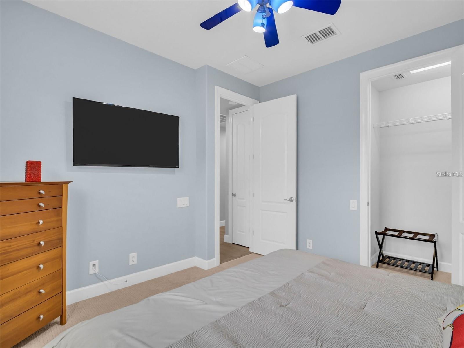 2607 GRAND LAKESIDE DR, PALM HARBOR, FL, 34684