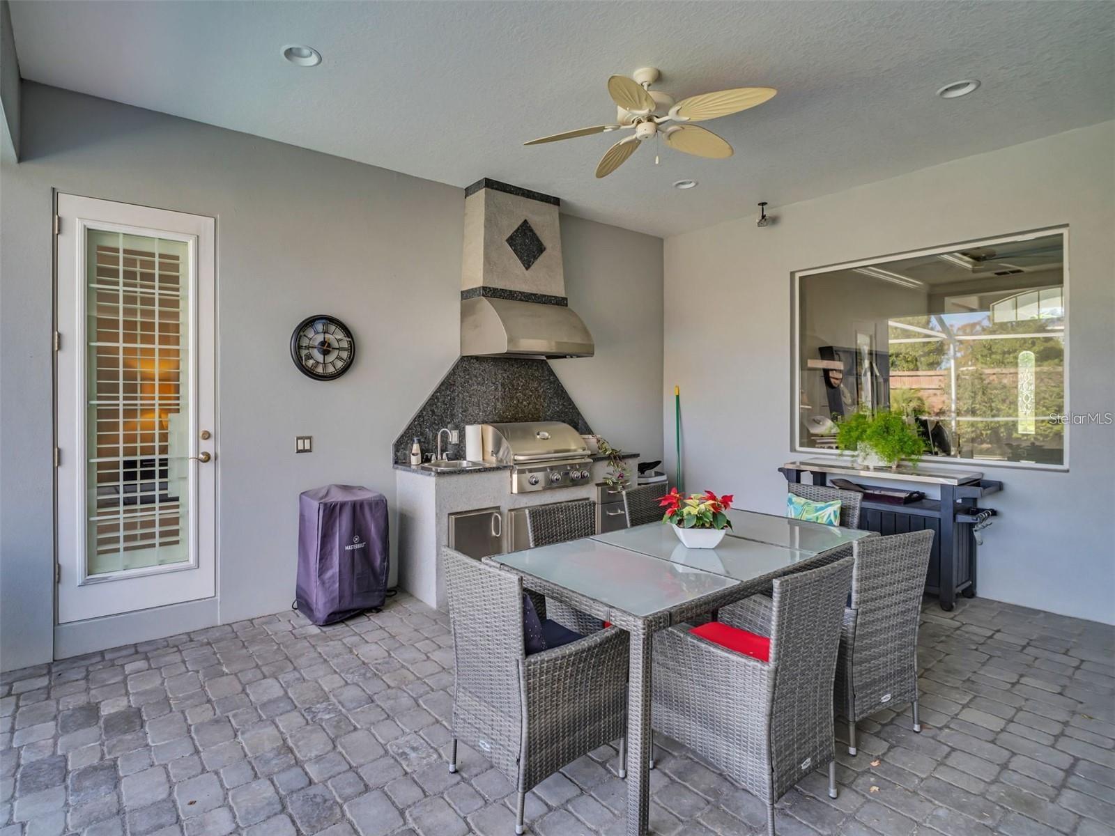 2607 GRAND LAKESIDE DR, PALM HARBOR, FL, 34684