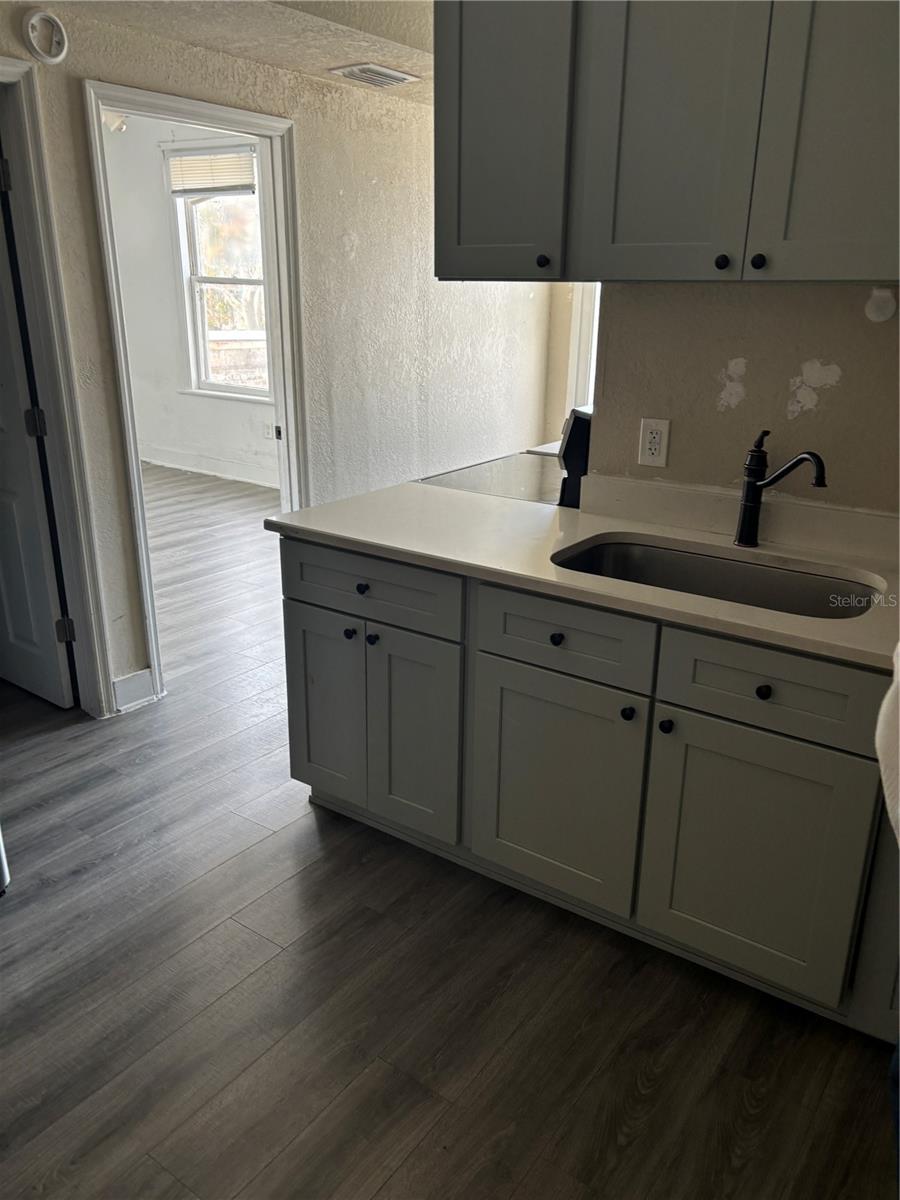 165 E TARPON AVE, TARPON SPRINGS, FL, 34689