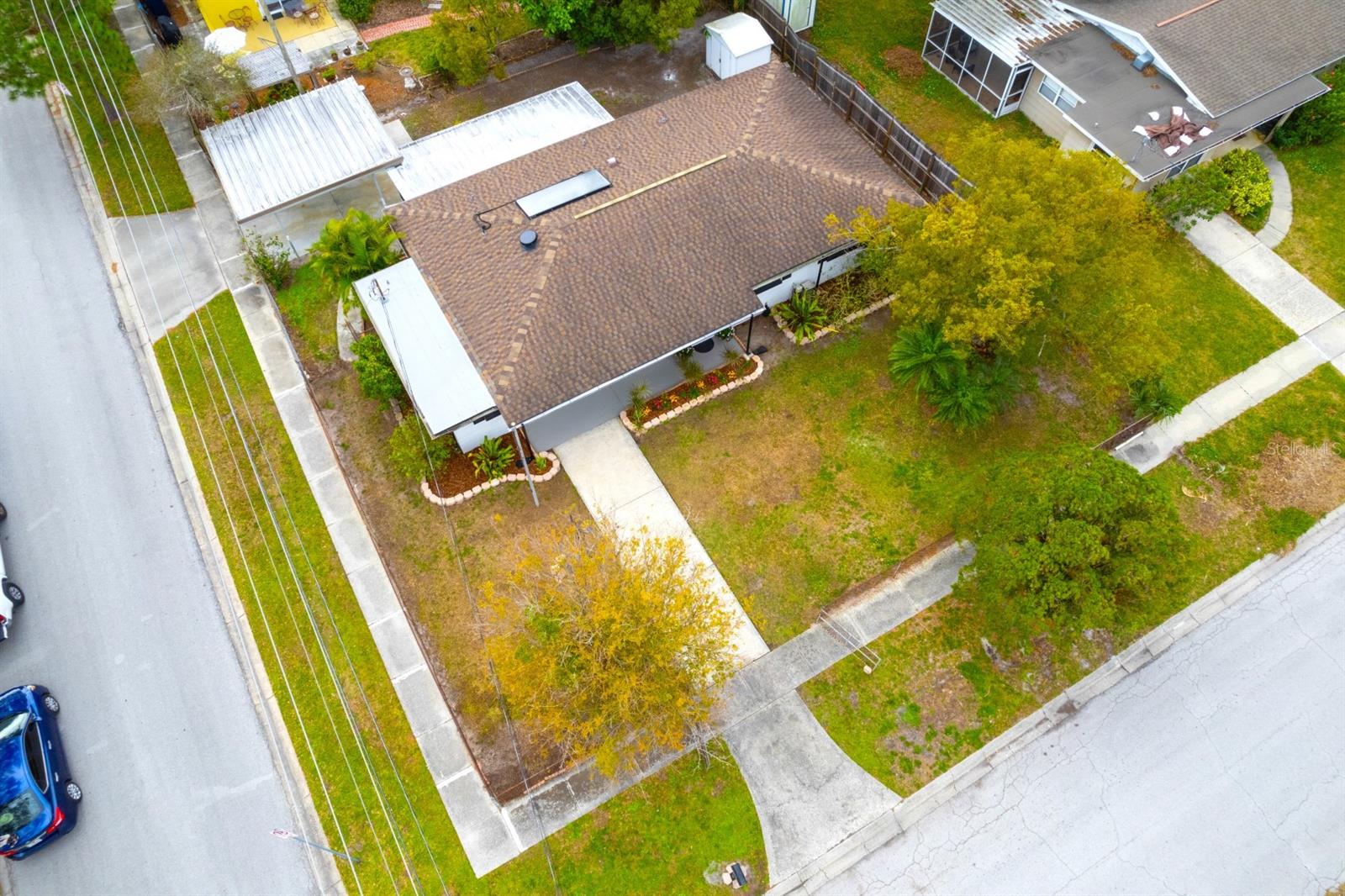 4702 W BAY AVE, TAMPA, FL, 33616