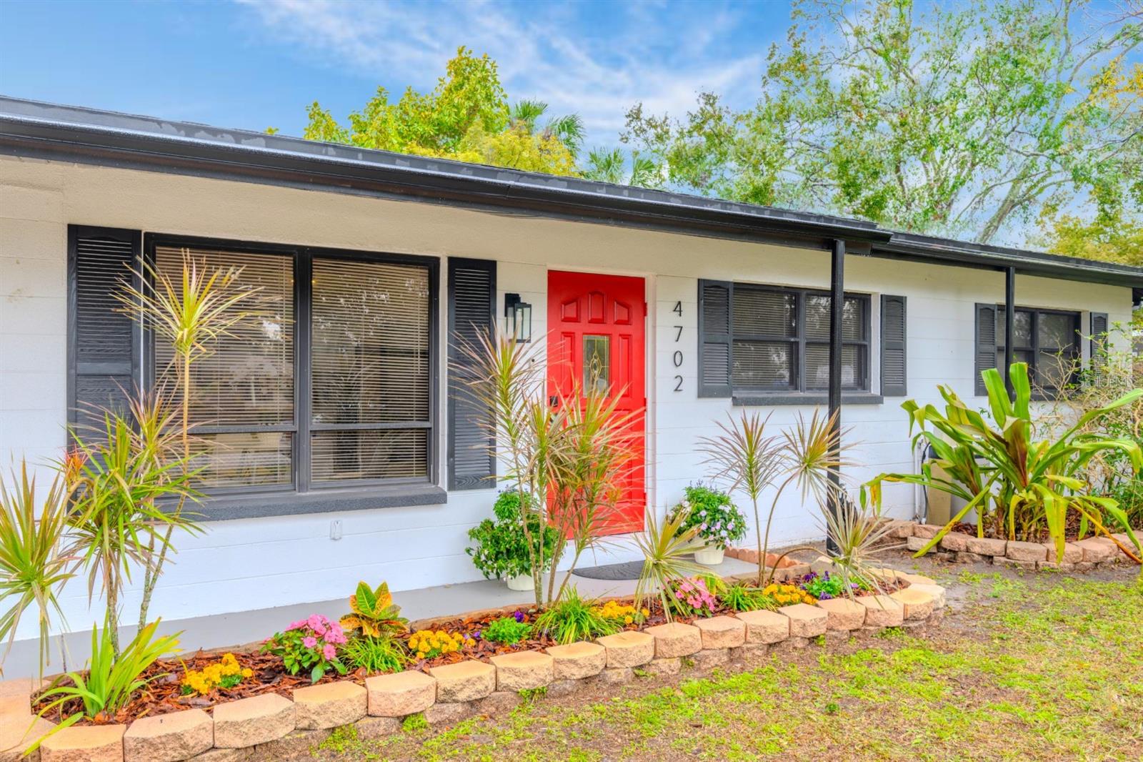 4702 W BAY AVE, TAMPA, FL, 33616