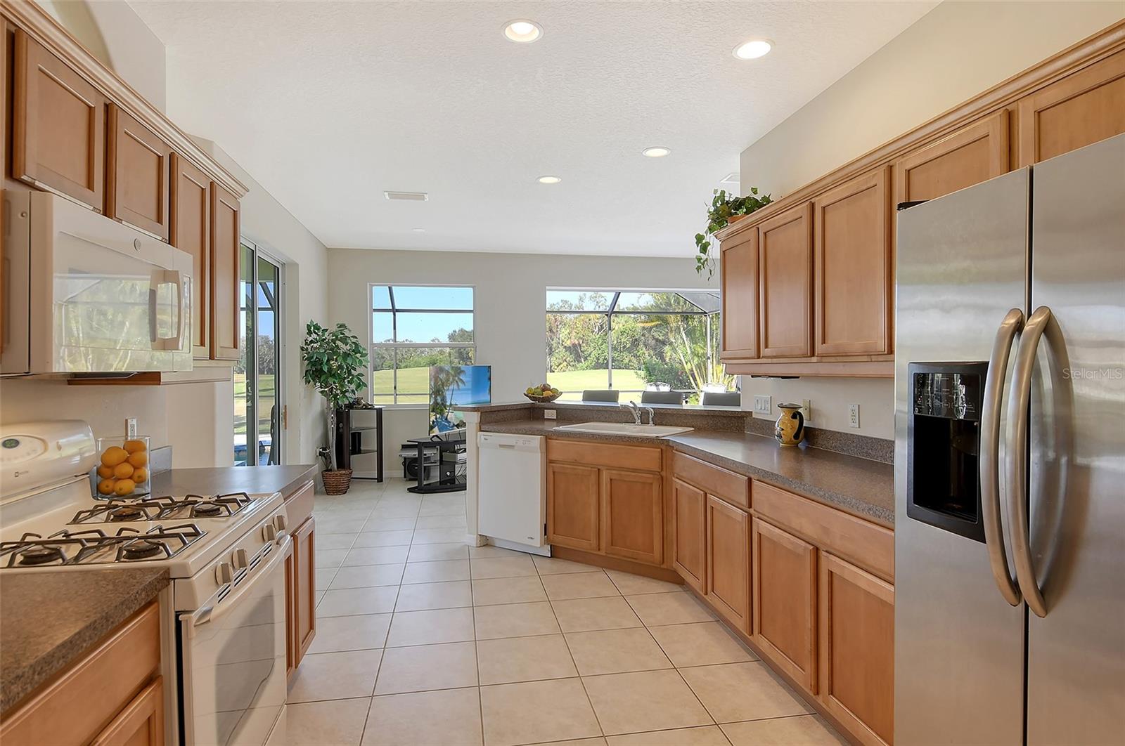 676 PLANTERS MANOR WAY, BRADENTON, FL, 34212