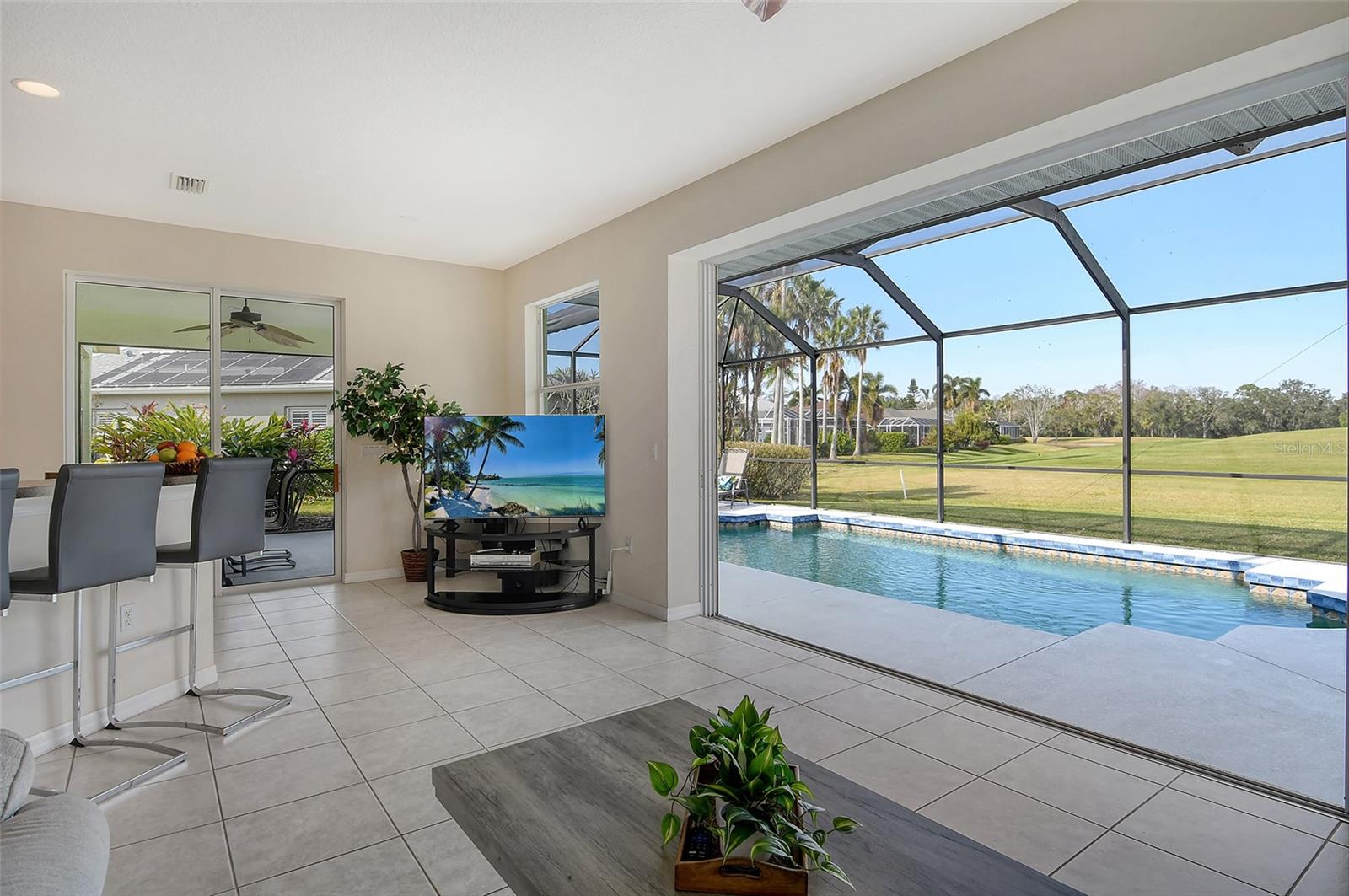 676 PLANTERS MANOR WAY, BRADENTON, FL, 34212