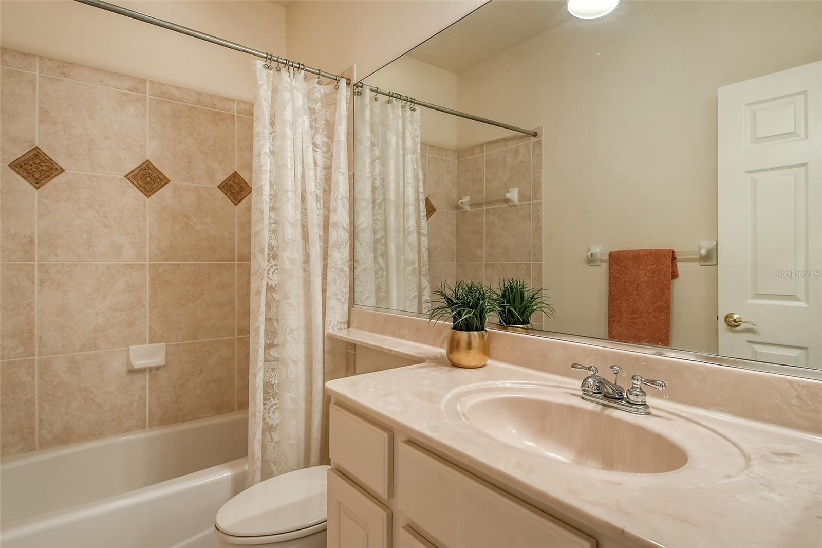 676 PLANTERS MANOR WAY, BRADENTON, FL, 34212