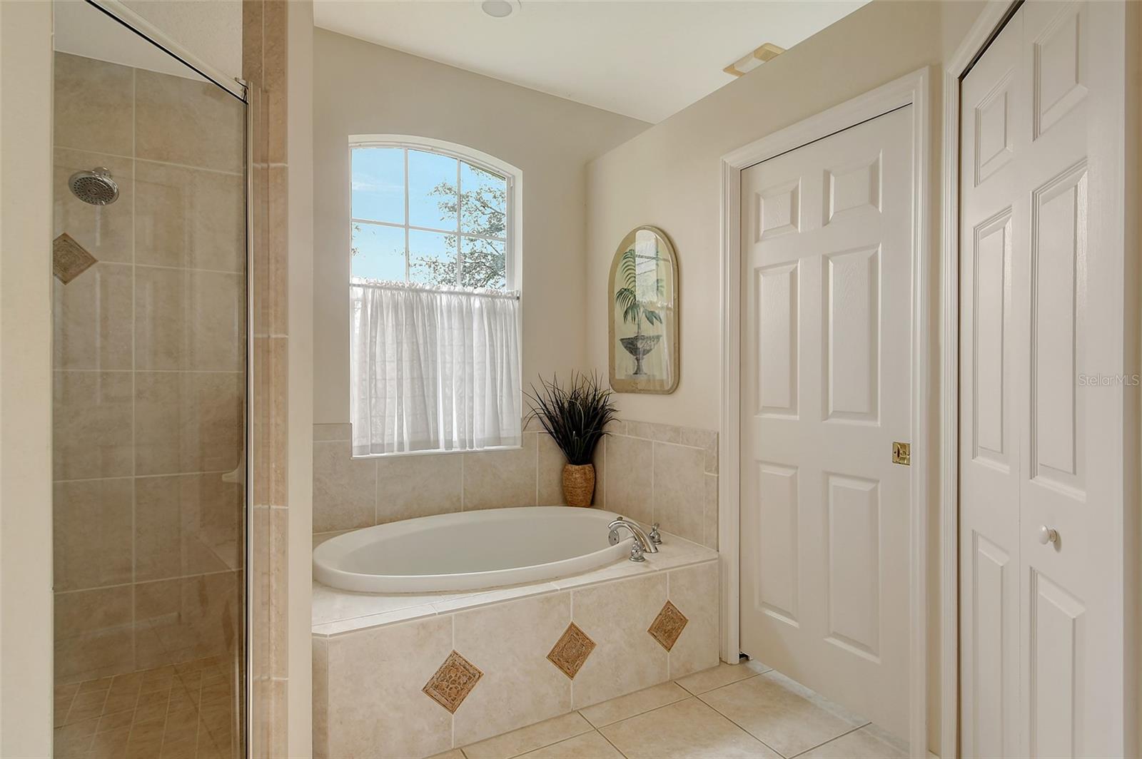 676 PLANTERS MANOR WAY, BRADENTON, FL, 34212