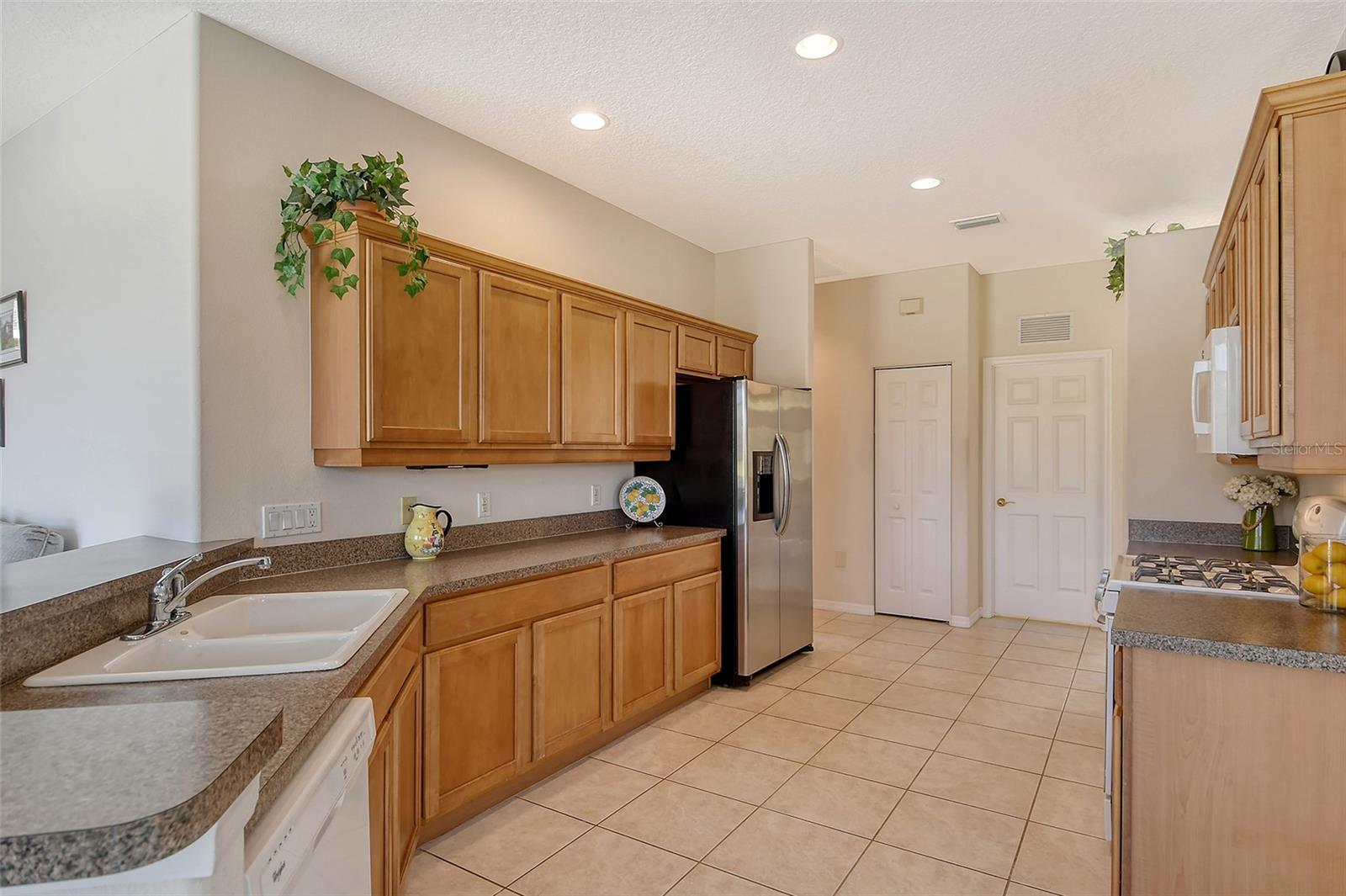 676 PLANTERS MANOR WAY, BRADENTON, FL, 34212