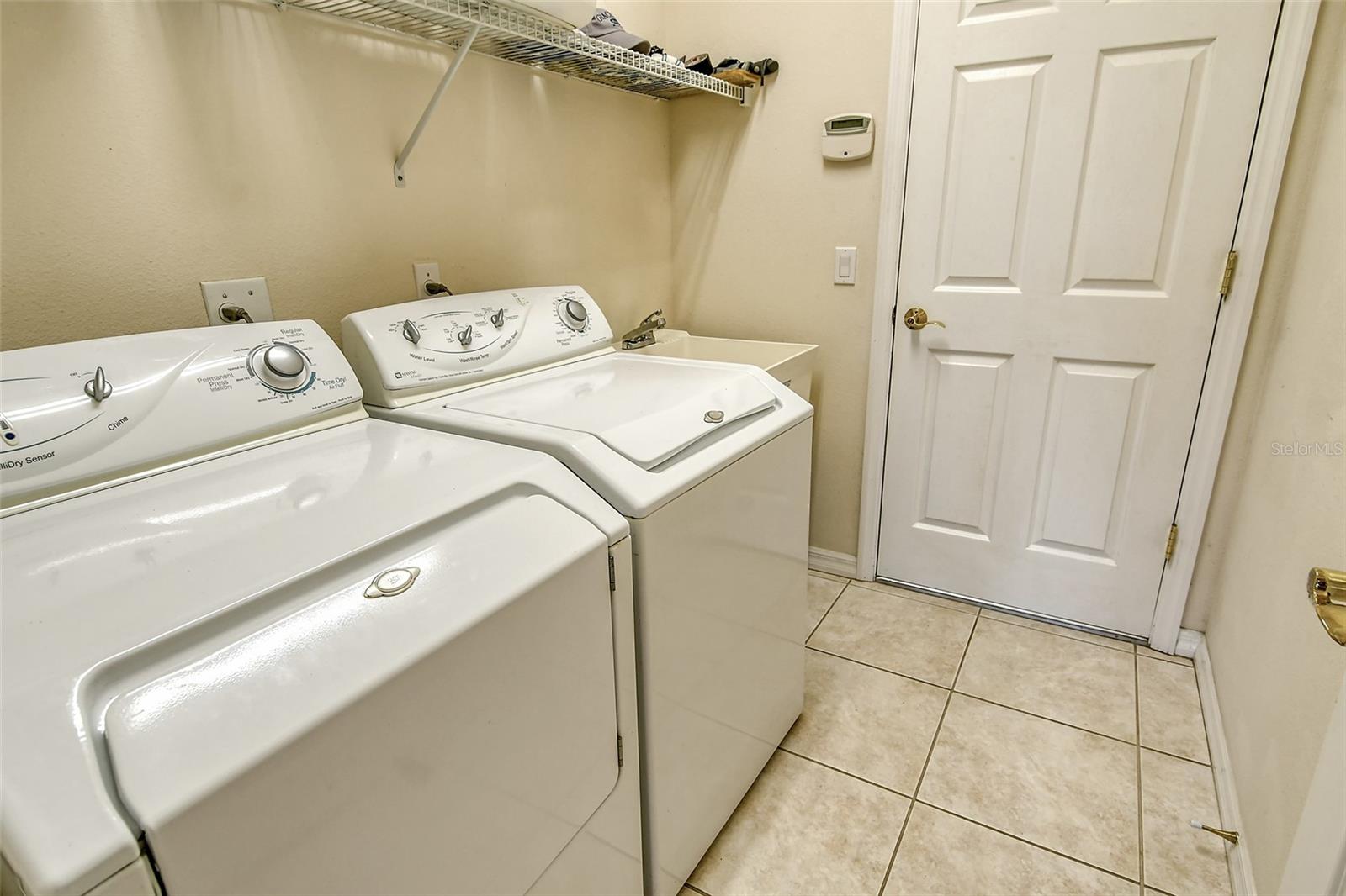 676 PLANTERS MANOR WAY, BRADENTON, FL, 34212