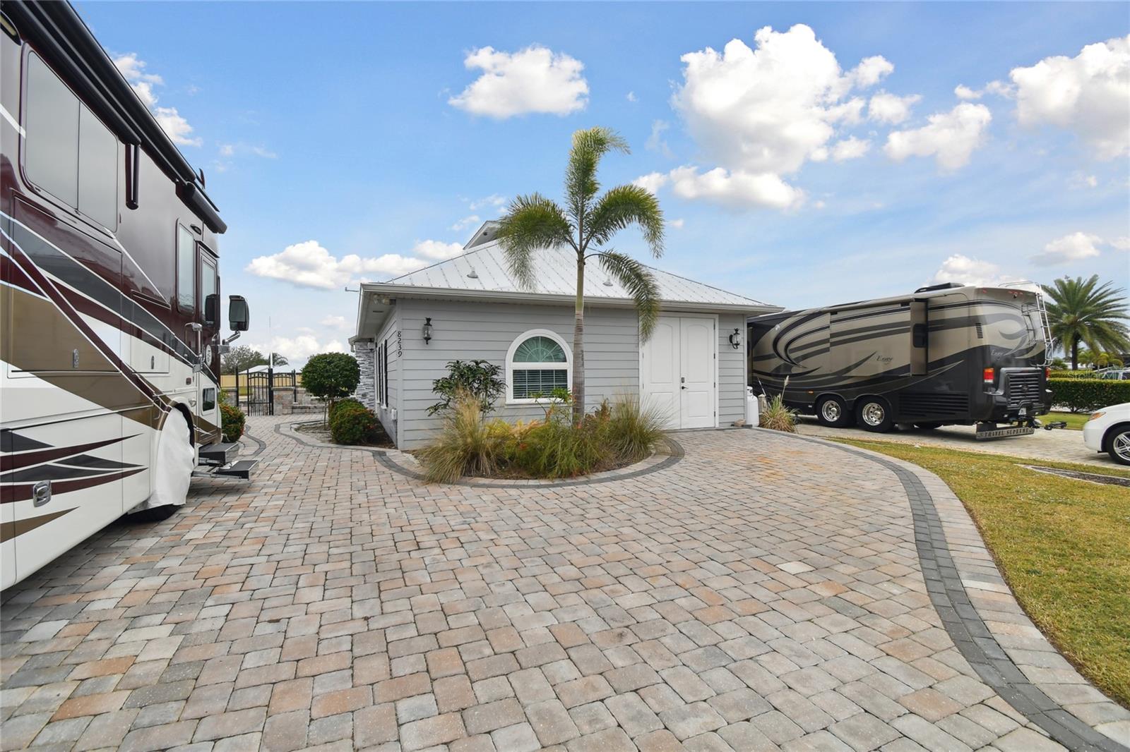 8239 SW SAND CRANE CIR, ARCADIA, FL, 34269