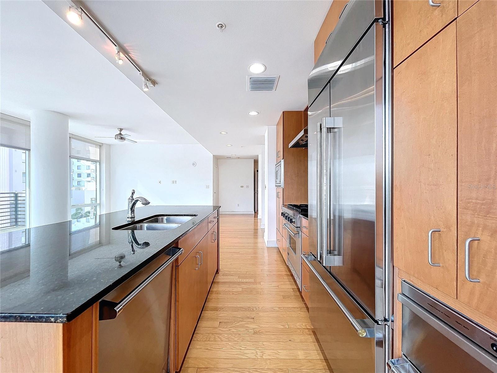 1208 E KENNEDY BLVD #319, TAMPA, FL, 33602