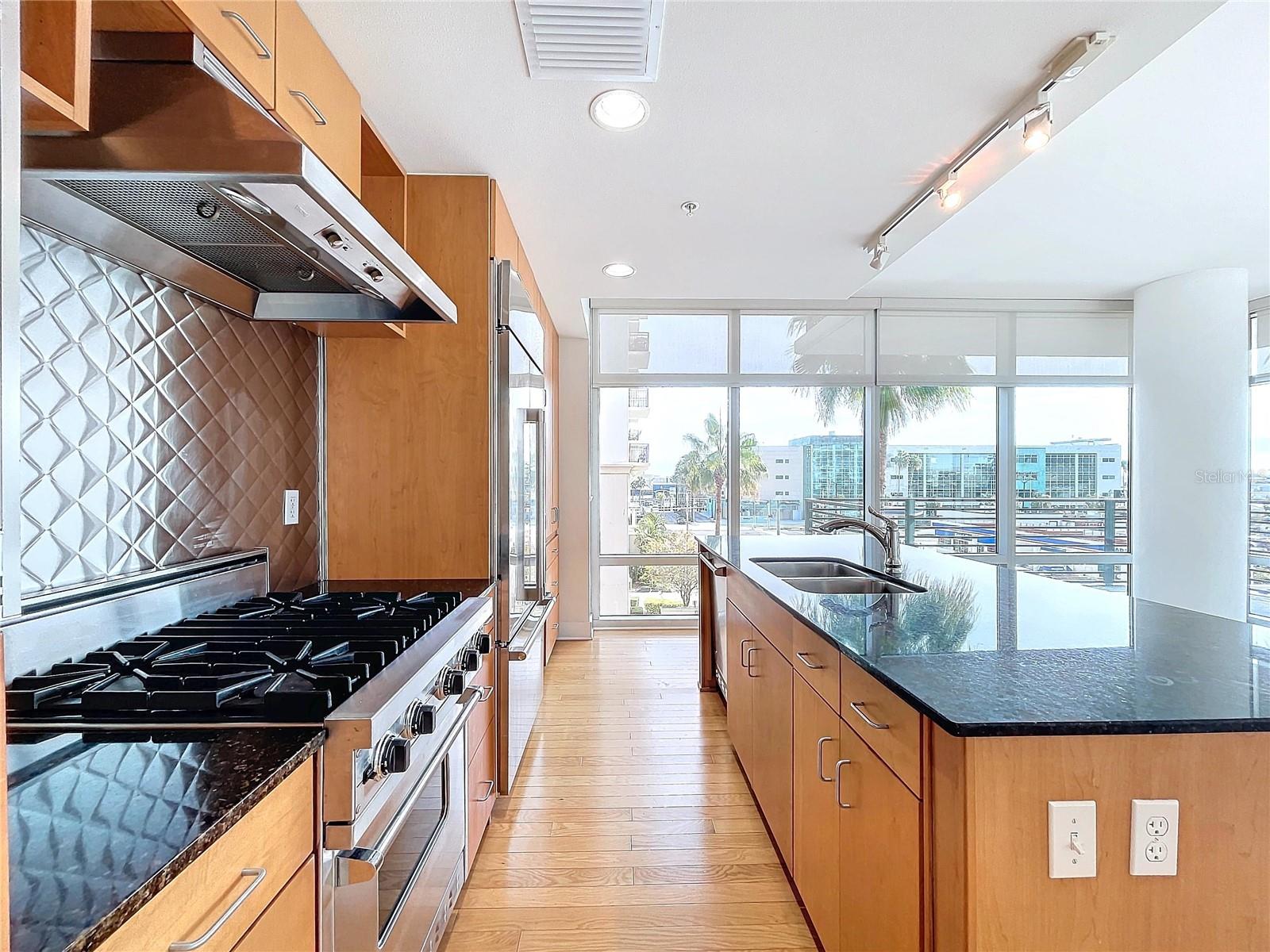1208 E KENNEDY BLVD #319, TAMPA, FL, 33602