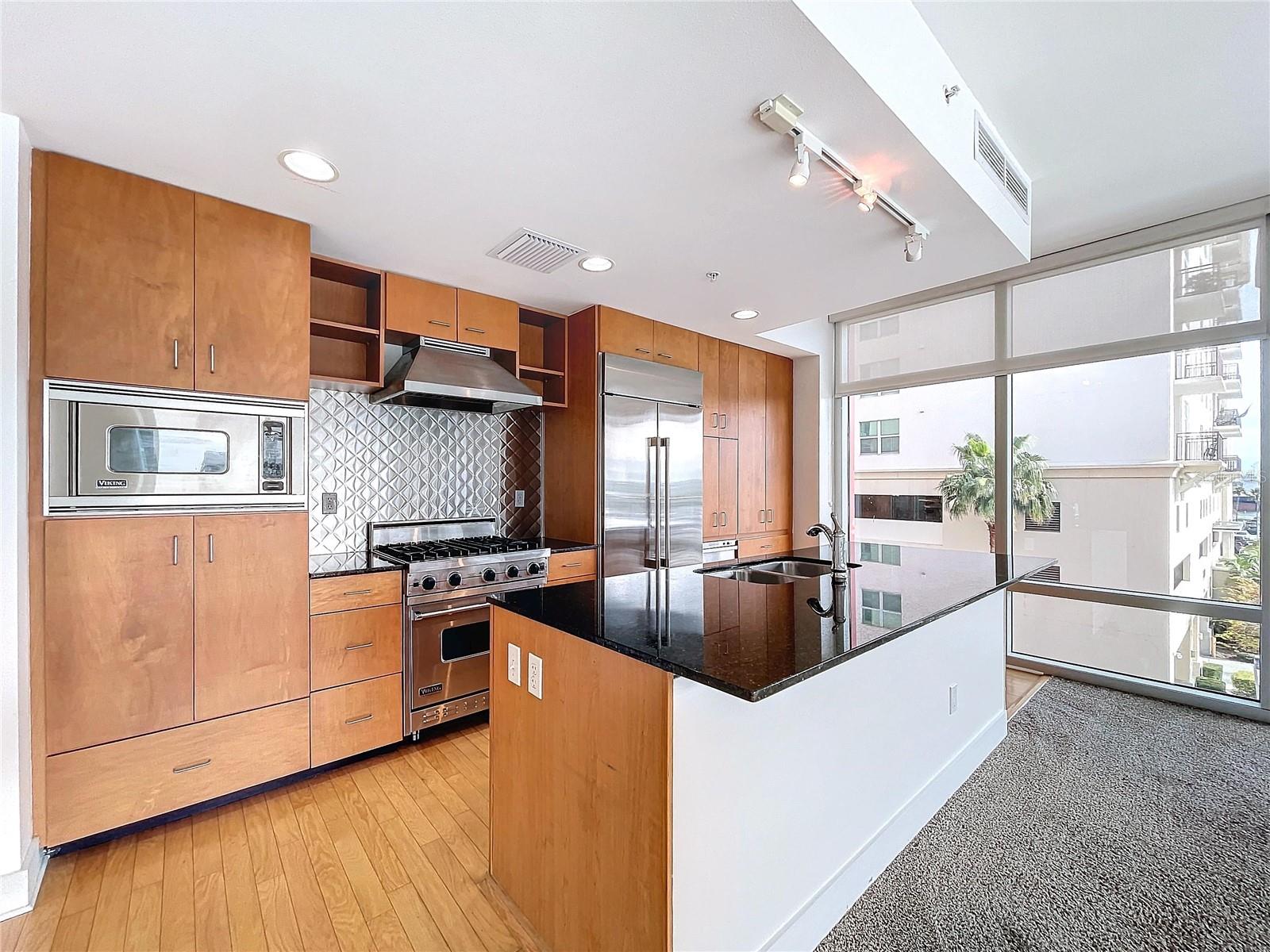 1208 E KENNEDY BLVD #319, TAMPA, FL, 33602