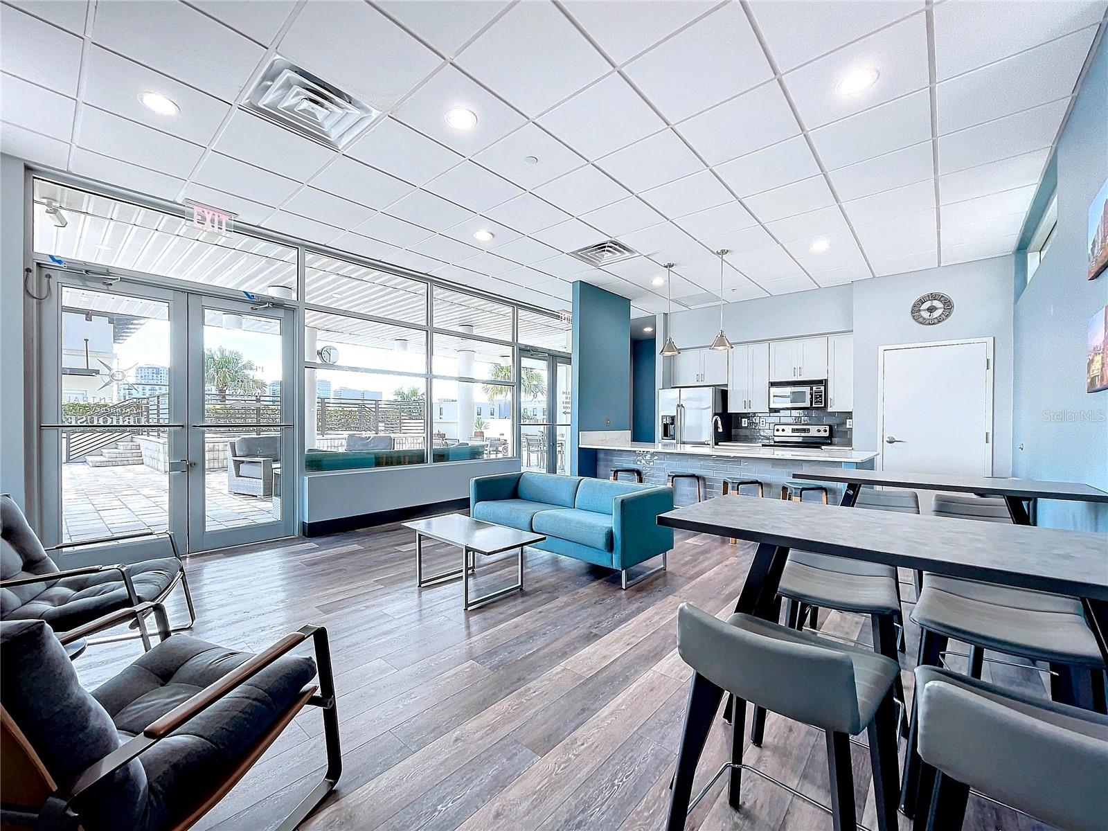 1208 E KENNEDY BLVD #319, TAMPA, FL, 33602